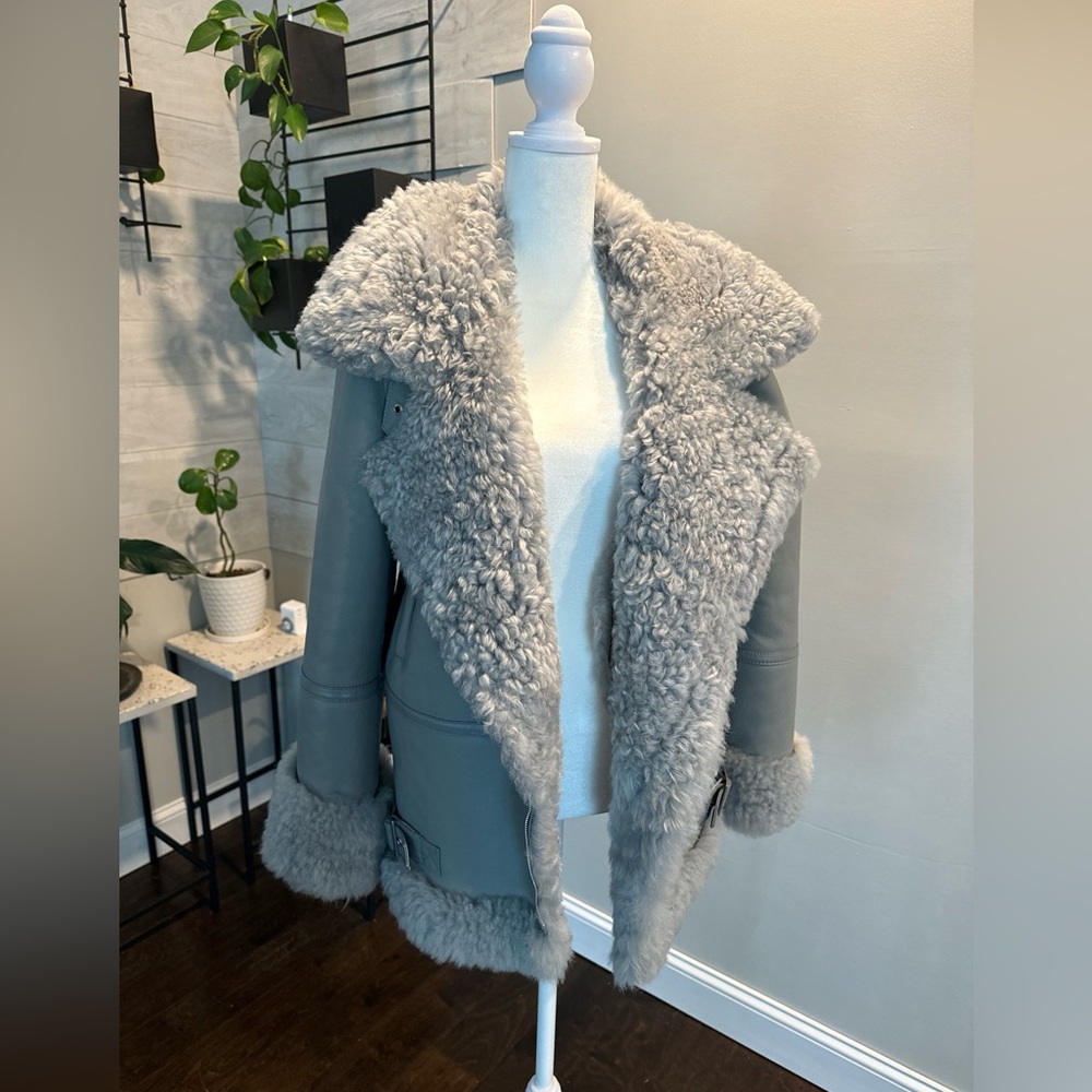 100% genuine shearling jackets size M